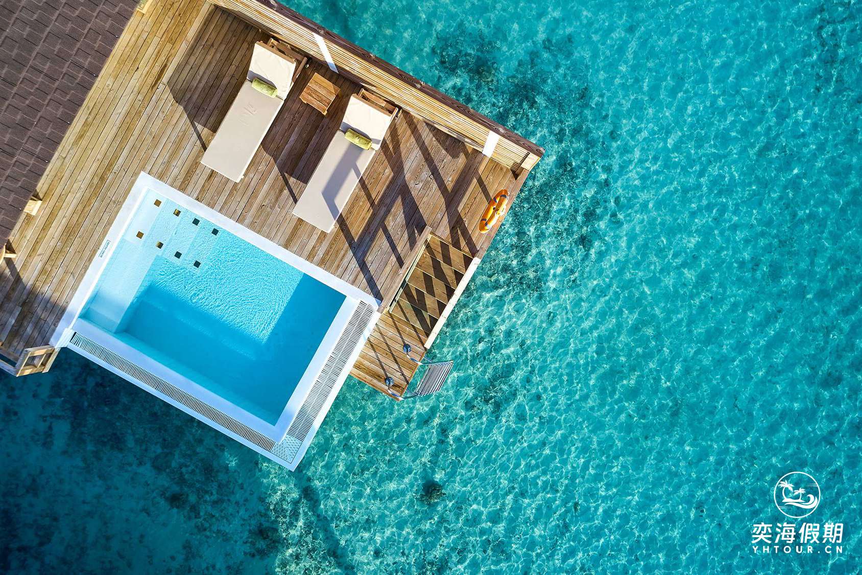 Grand Water Villa with Pool6.jpg