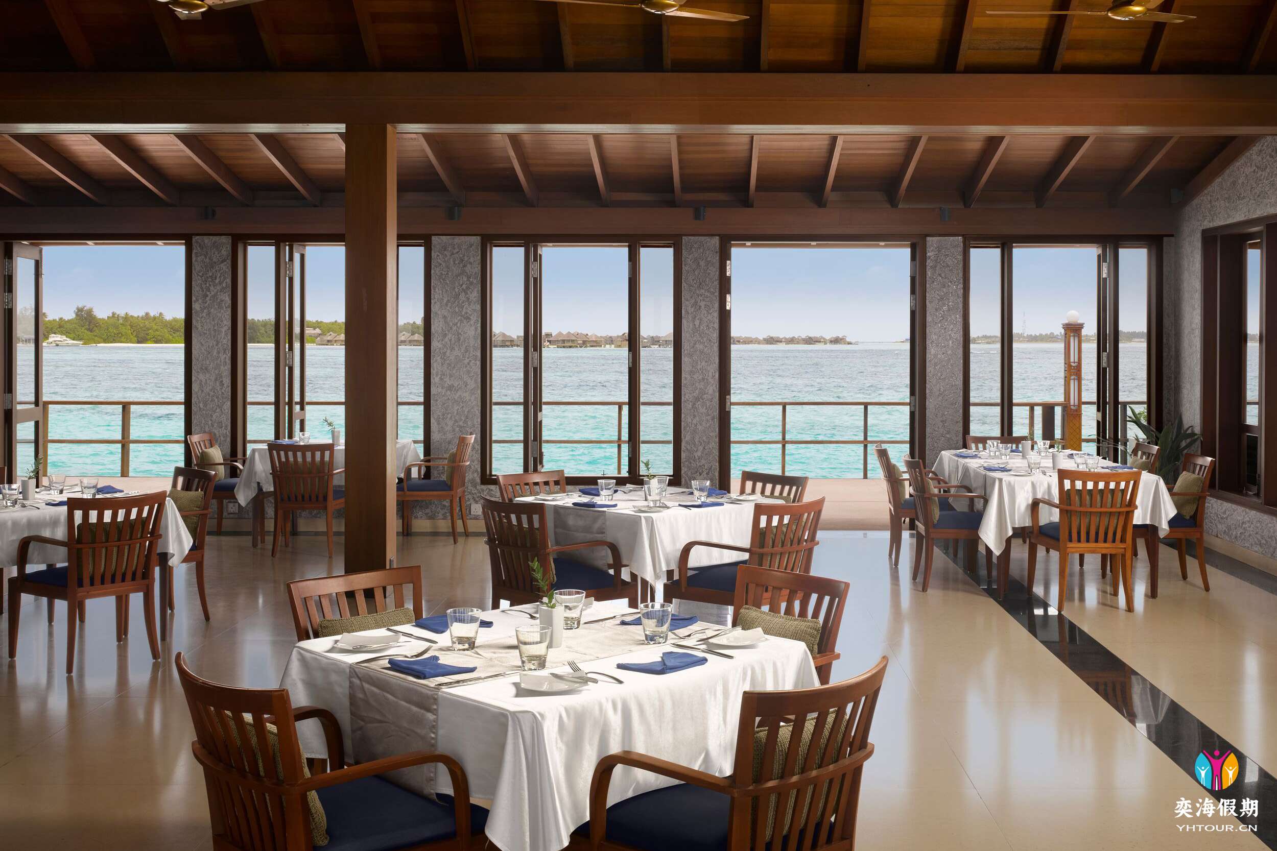 Villa Nautica - Farumathi Restaurant - Seating - Large.jpg