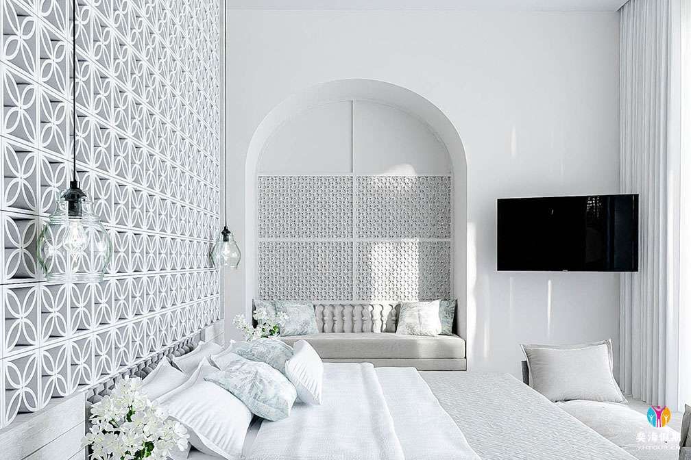 Sunset Beach Pool Suite.jpg