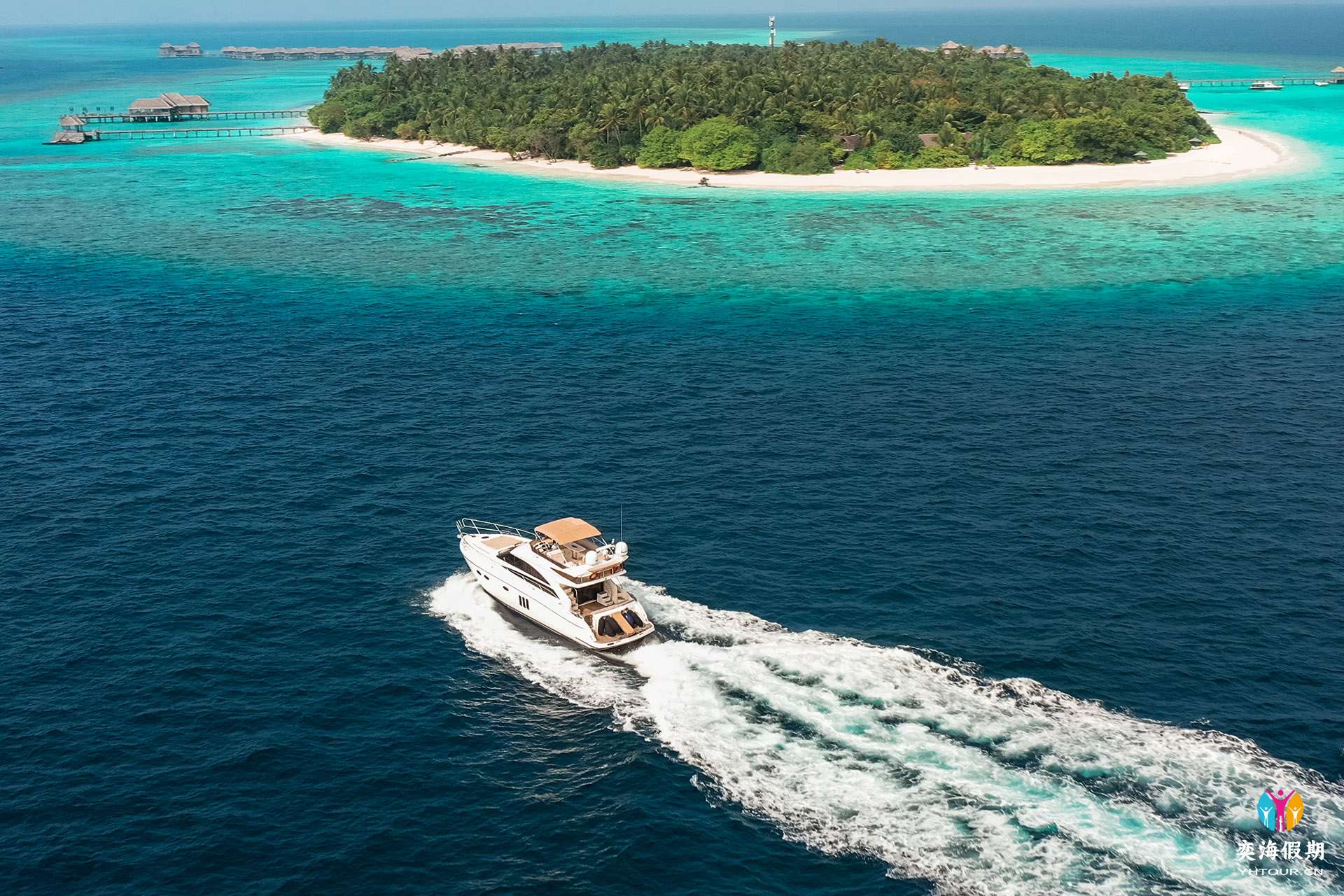 Luxury Yatch Hire 1.jpg
