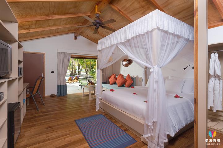 Jacuzzi Beach Villa (3).jpg