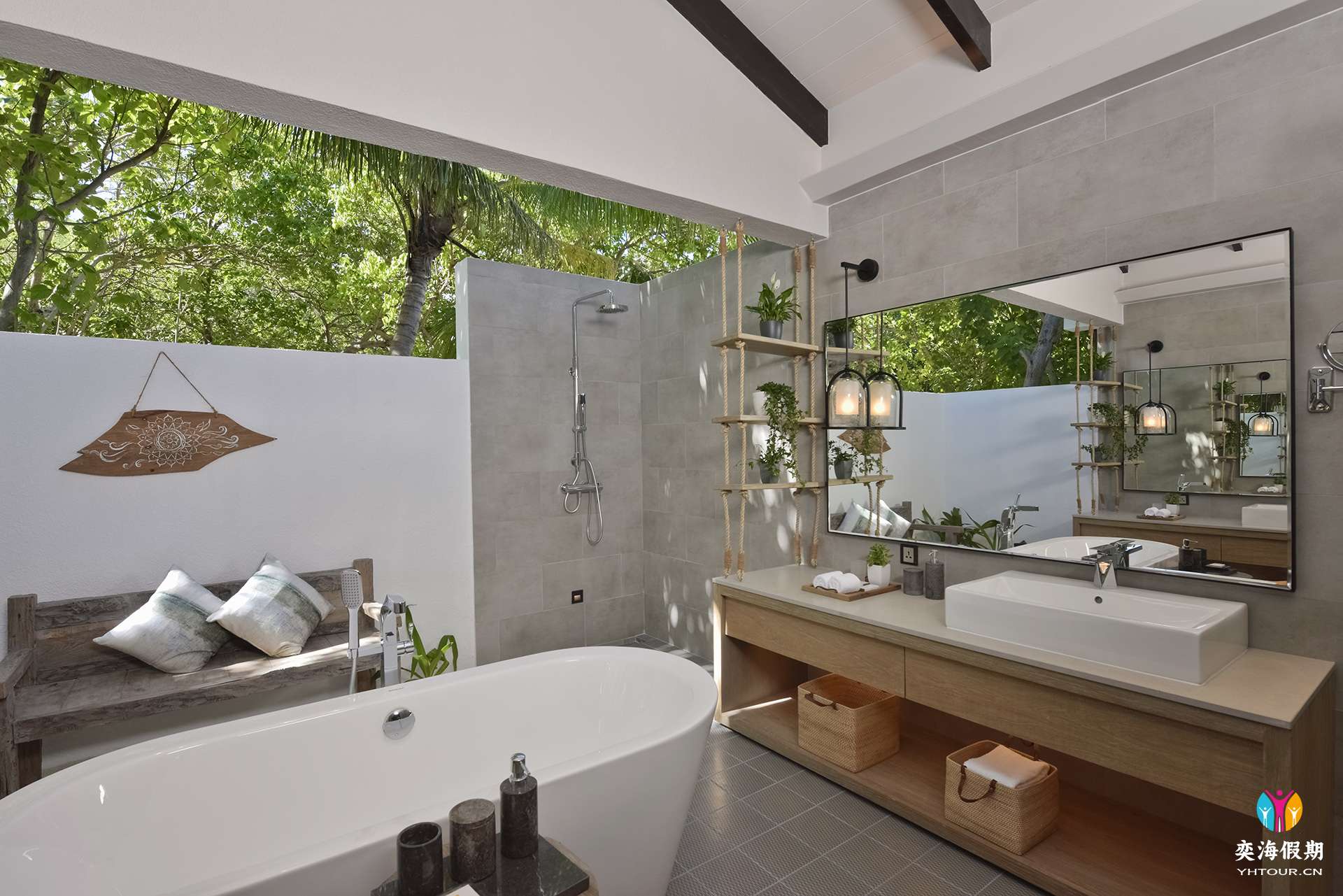 Beach Pool Villa 4.jpg