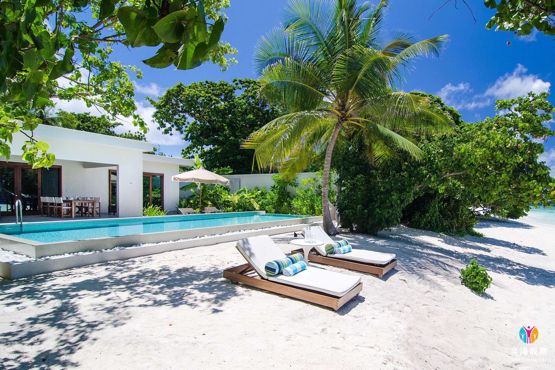Beach Pool Villa4.jpg