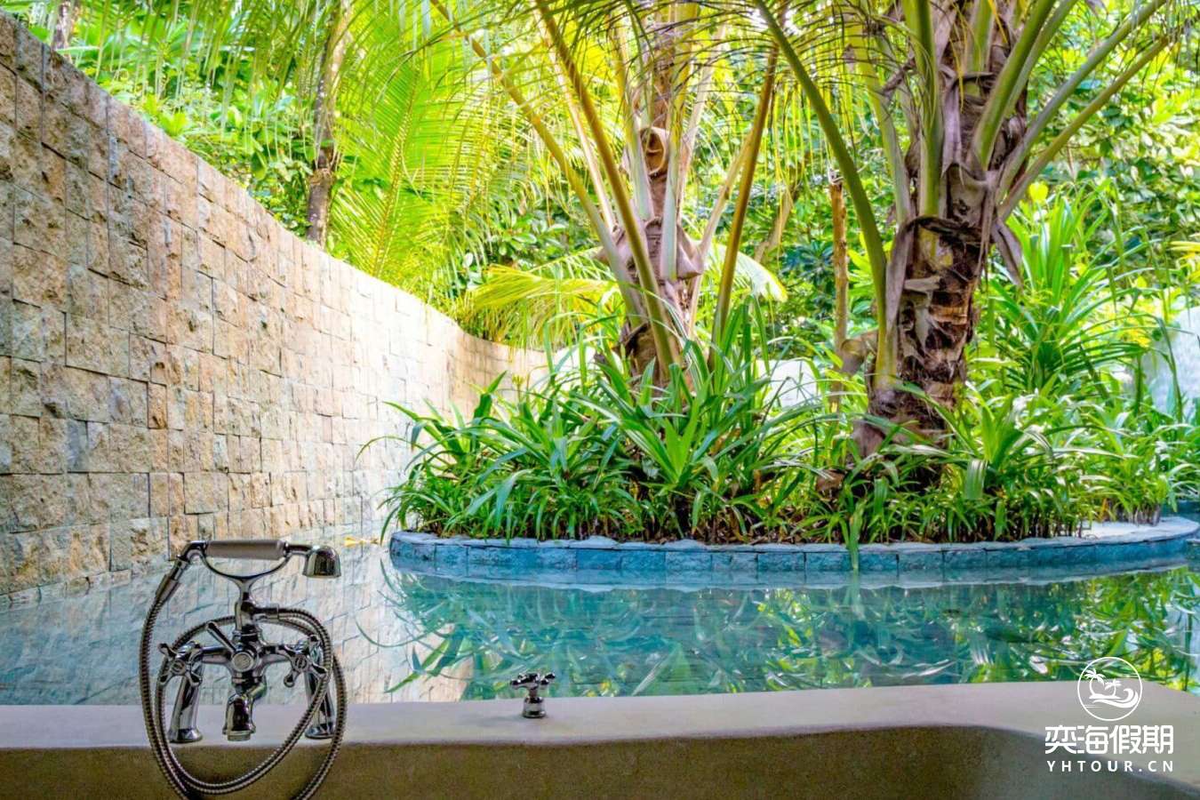 Soneva Fushi Villa Suite with Pool3.jpg