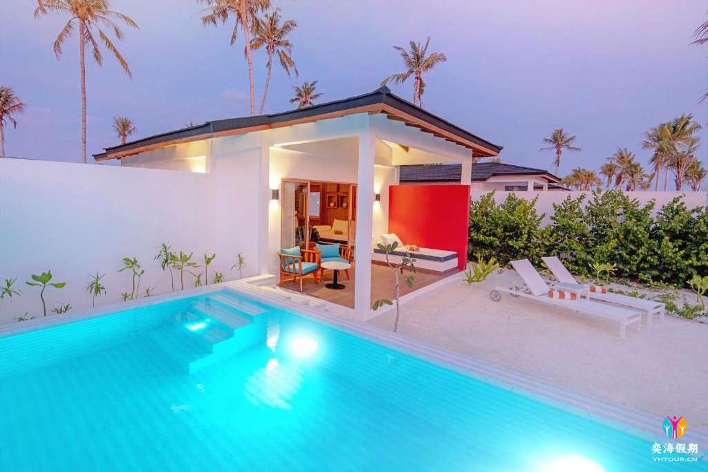 Beach Suite Pool.jpg