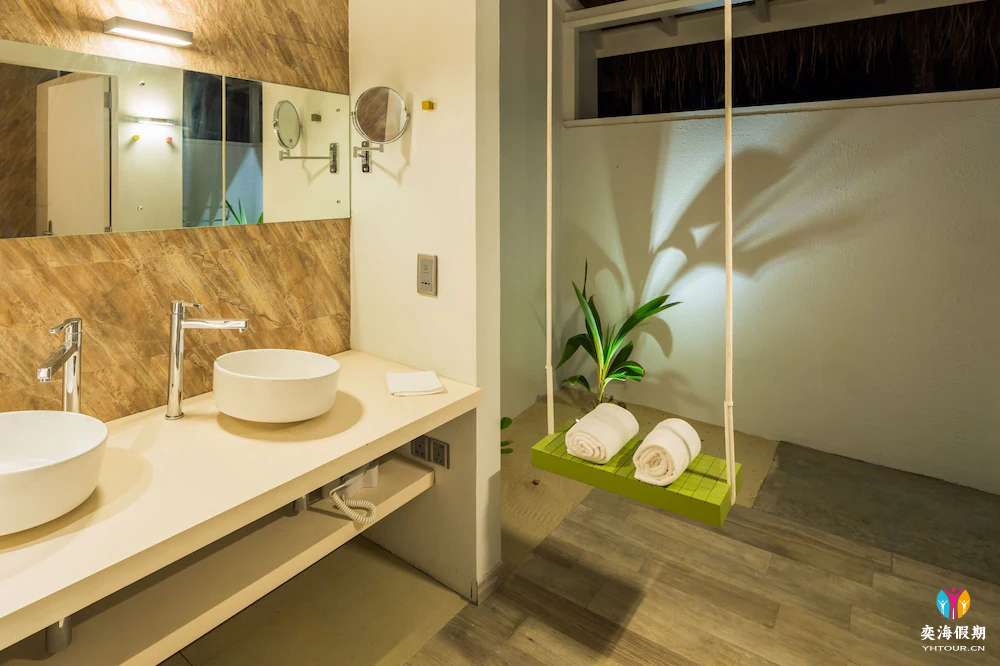 Family Beach Villa.webp (3).jpg