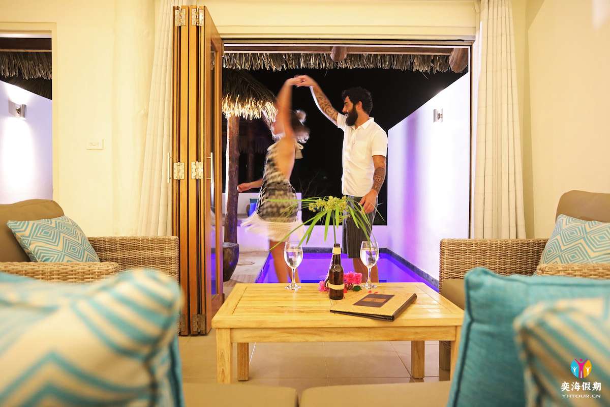 Sanctuary Pool Suite (2).jpg