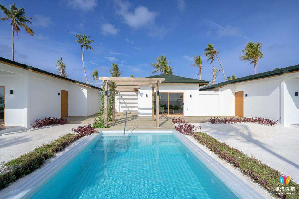 Joy Beach Suite0.jpg