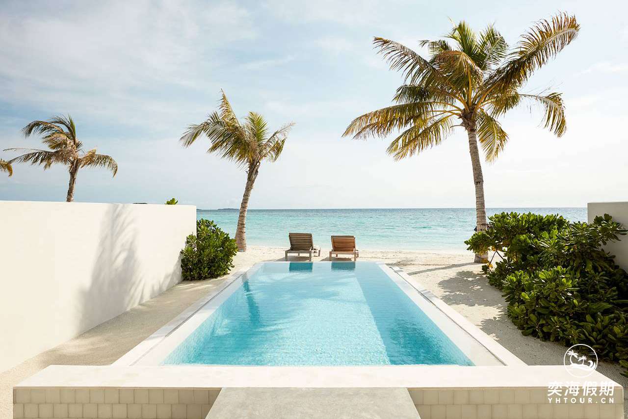 Grand Beach Suite with Pool096.jpg