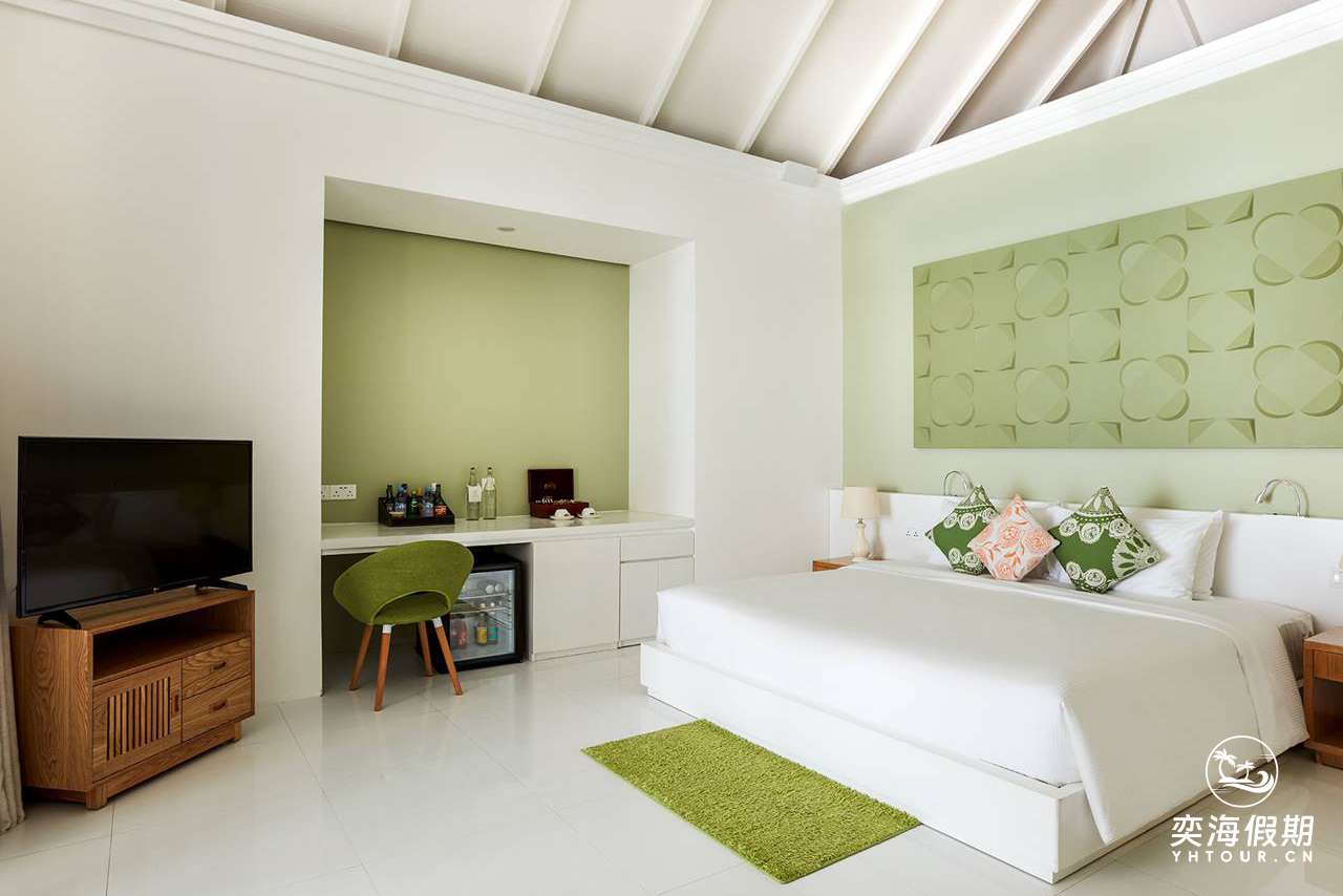 Grand Beach Suite with Poolit (1).jpg