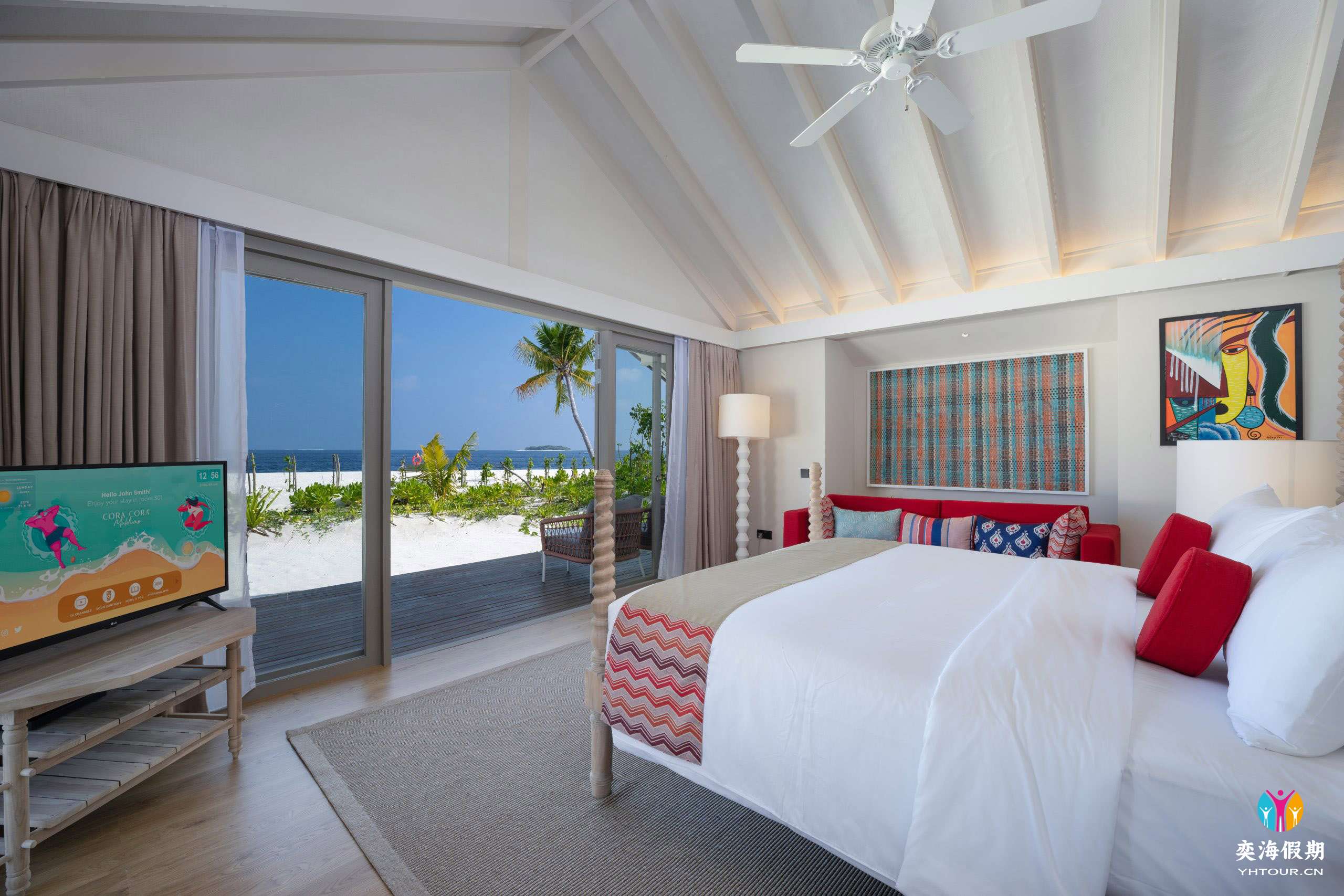 Beach Pool Suites1.jpg