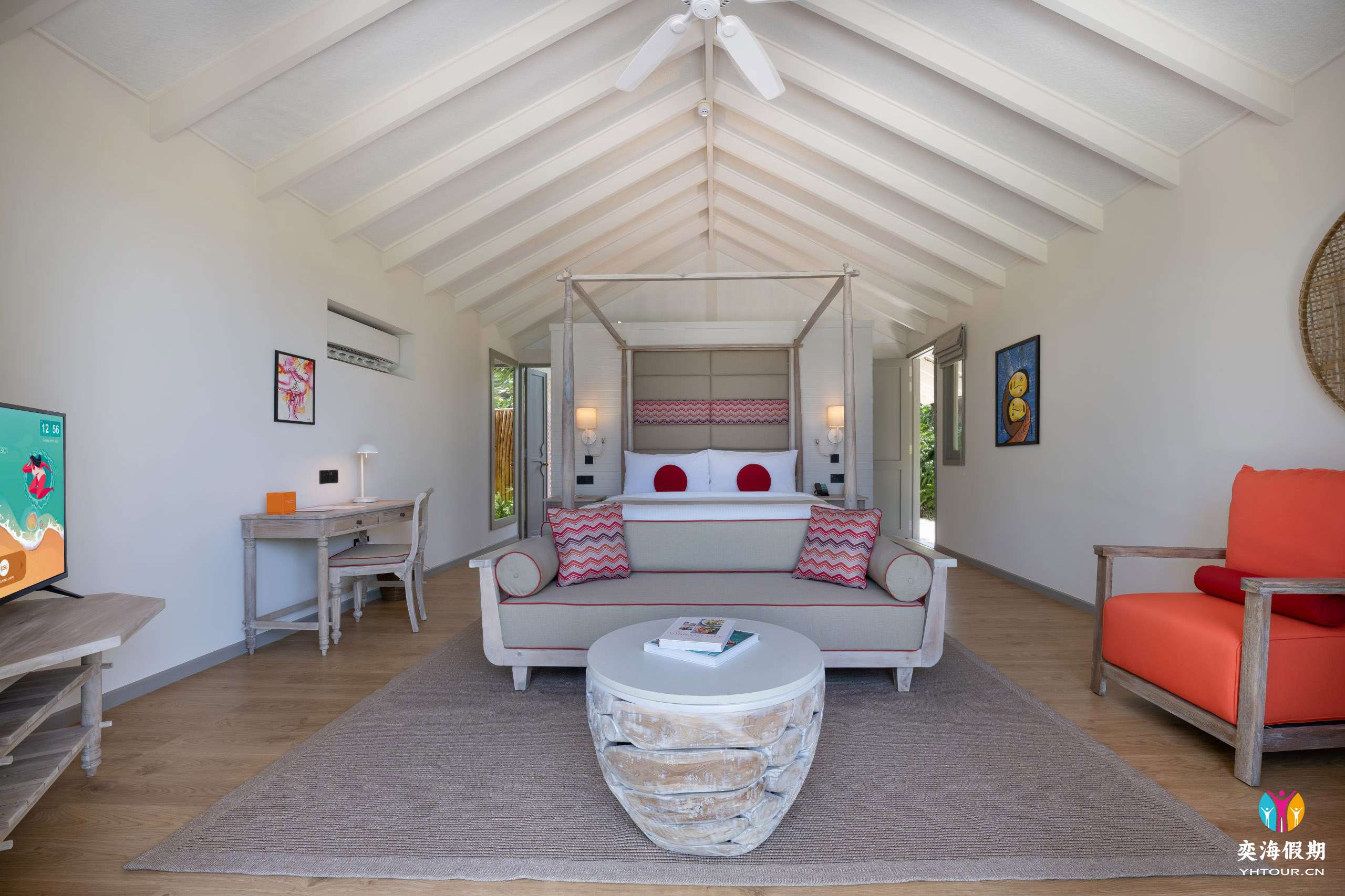Beach Pool Villa2.jpg