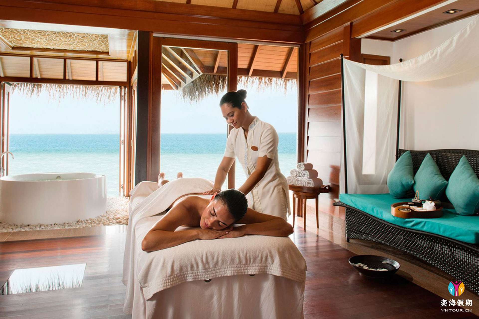 halaveli-maldives-2016-spa-treatment-room.jpg