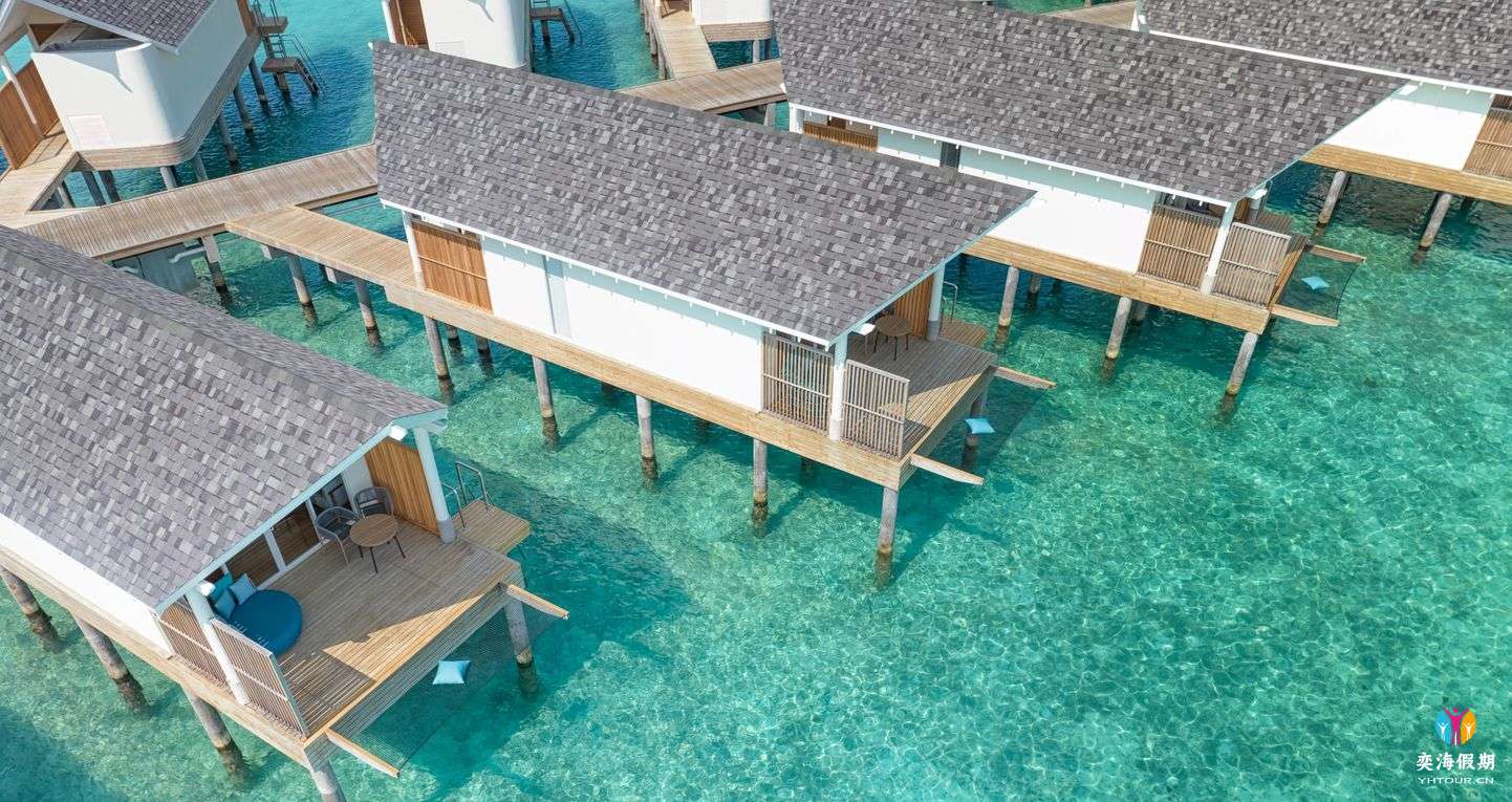 Water Villa (1).jpg