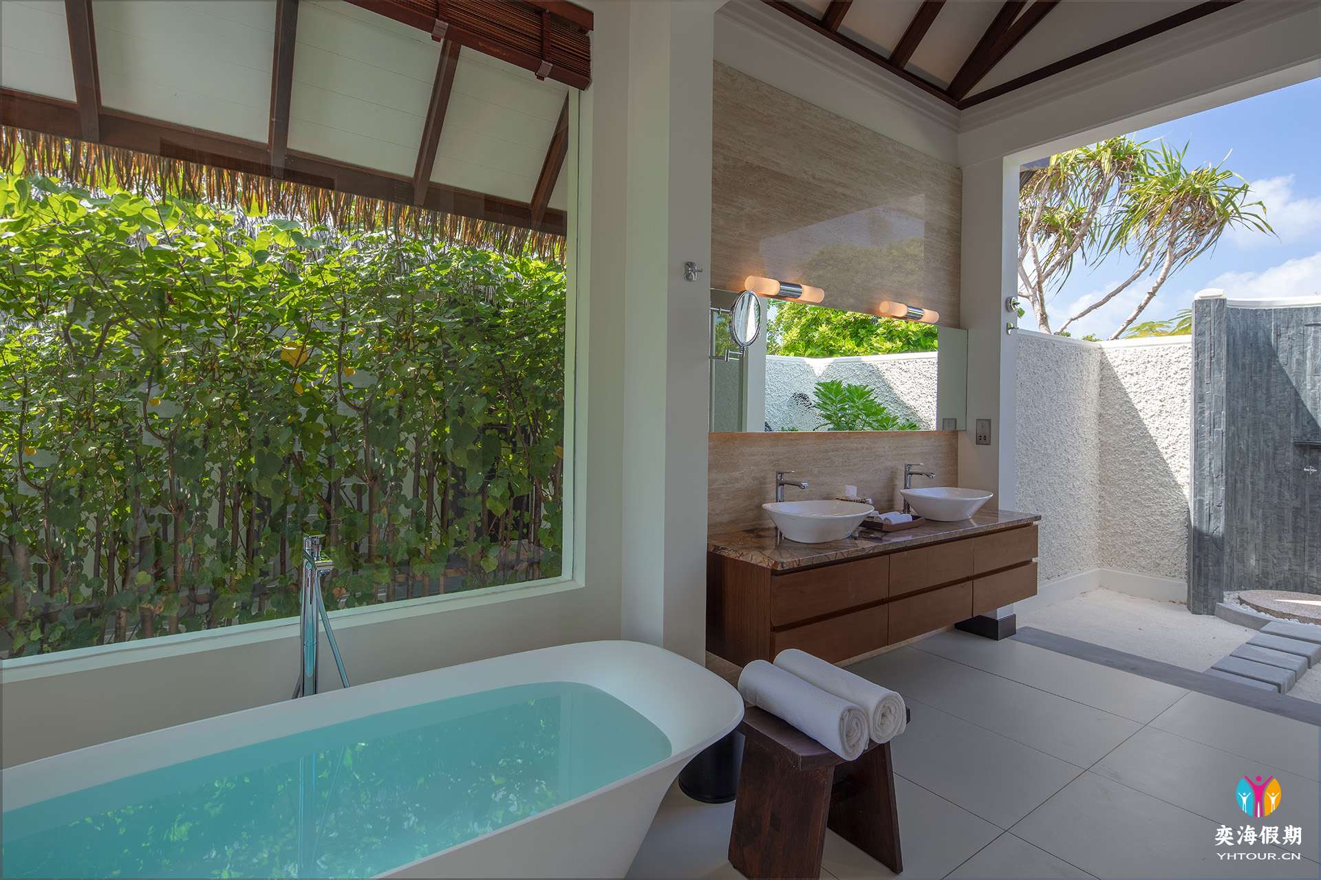 Pool Beach Villa.JPG