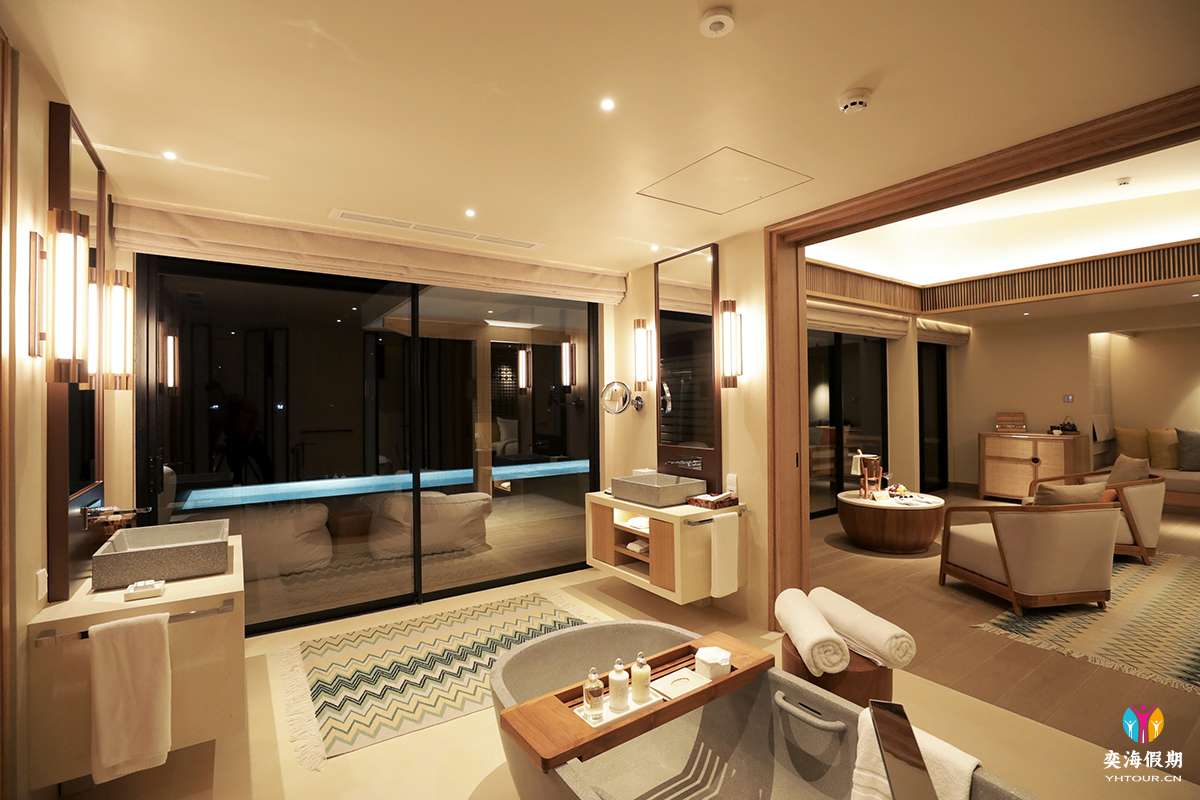 Water Villa with Pool4.jpg