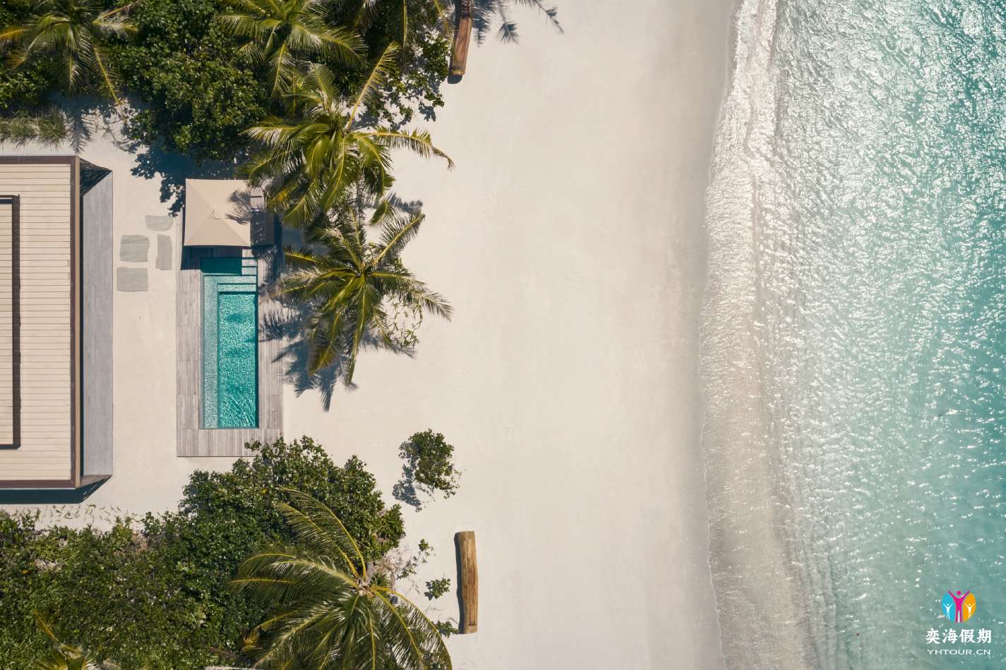 maldives-accom-1br-beachvilla2.jpg