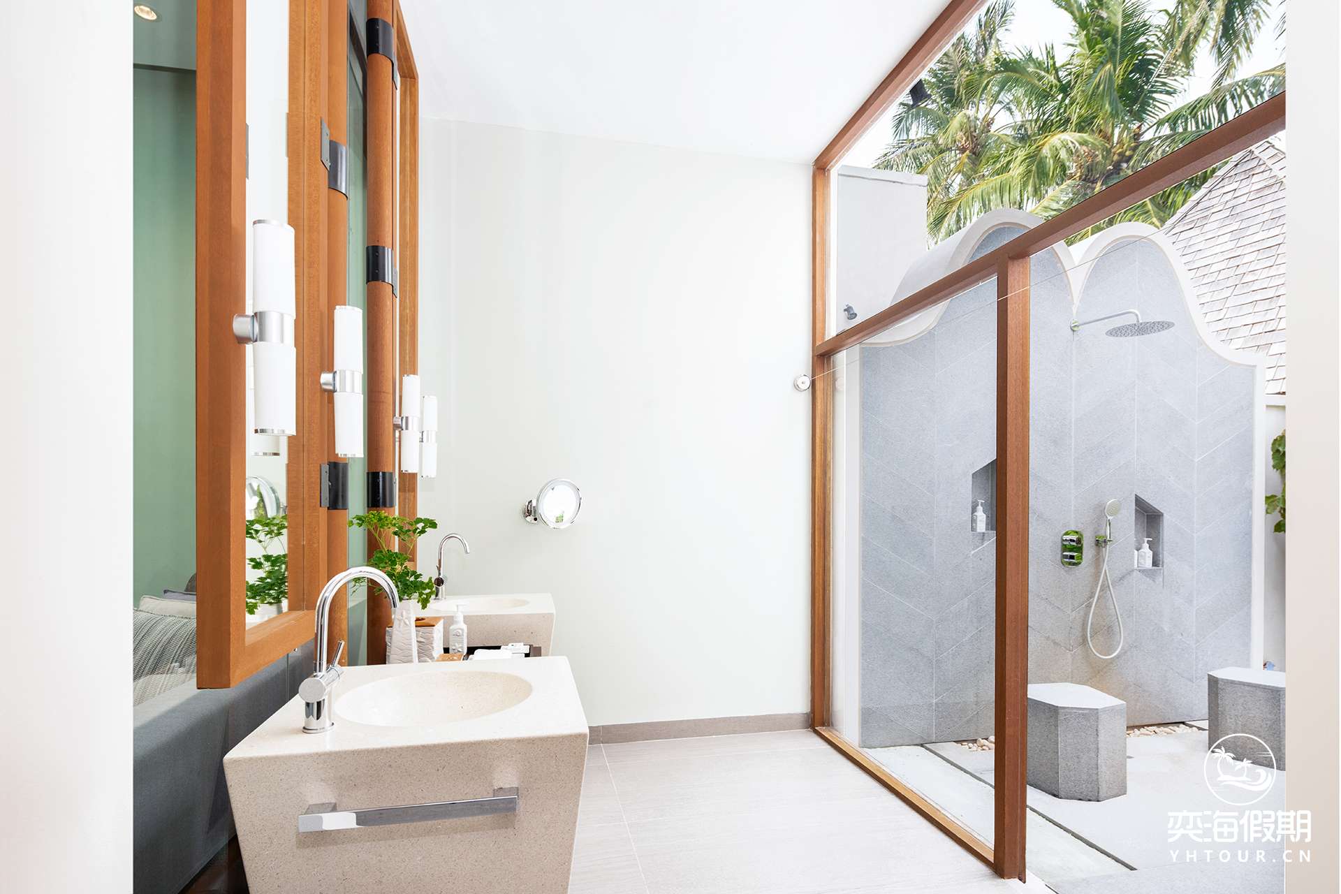 Beach Villa - Bathroom credit Yashrib Ahmed.jpg
