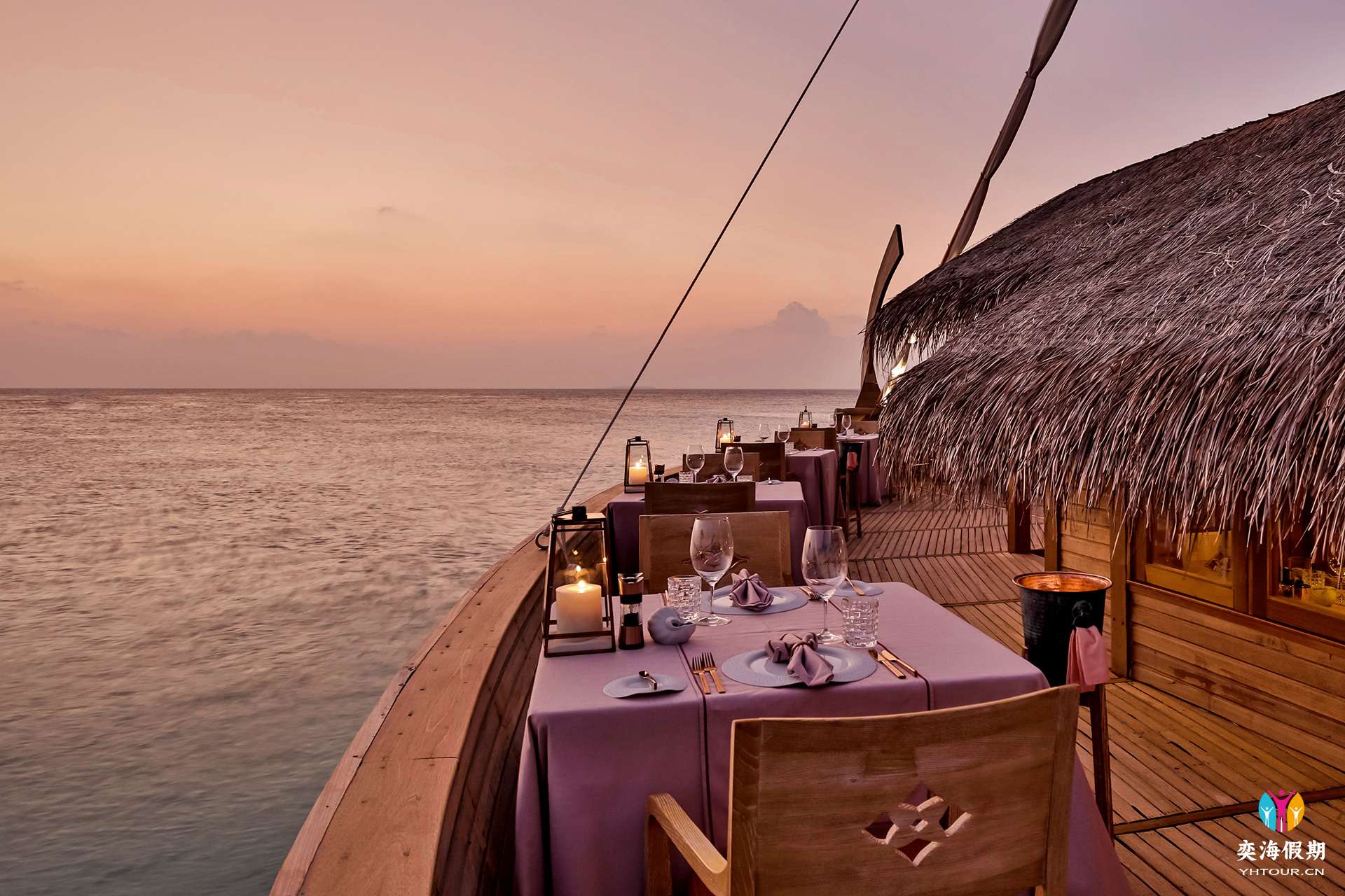 Milaidhoo Maldives_Batheli By The Reef (4).jpg