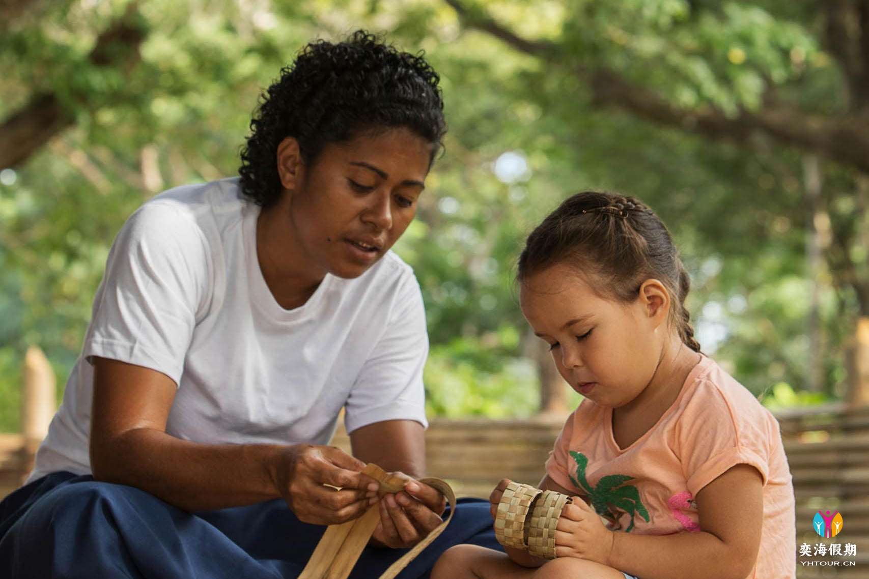 fiji-fijian-bracelet-weaving-at-grow-with-six-senses.jpg