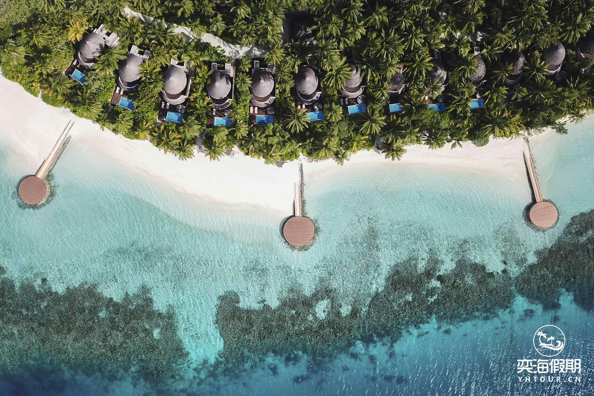 whoMLEWHex-267673-Wonderful Beach Oasis - Aerial View-High.jpg
