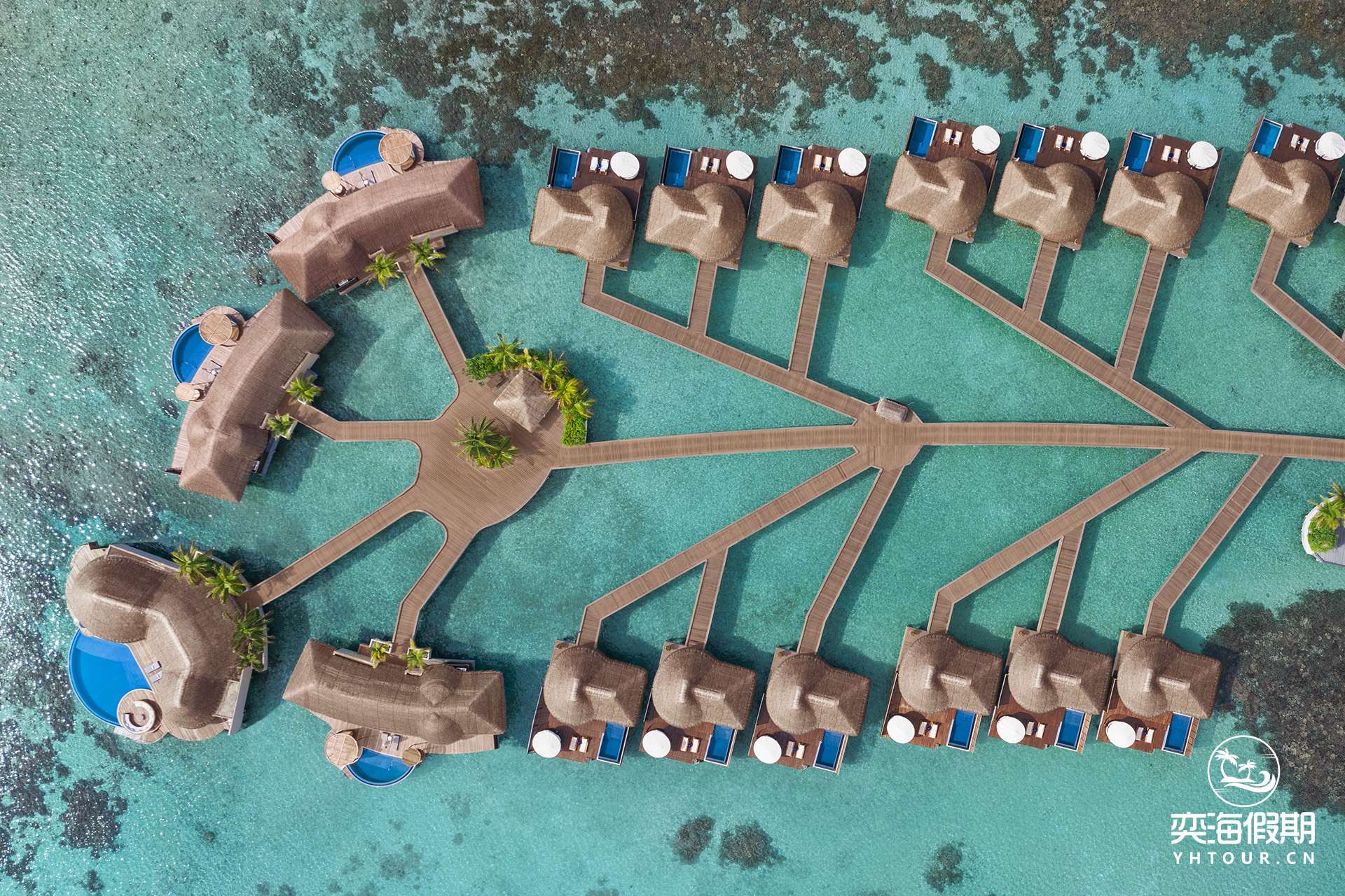 WHO_MLEWH_Aerial_Picture_Overwater_Escapes.jpg
