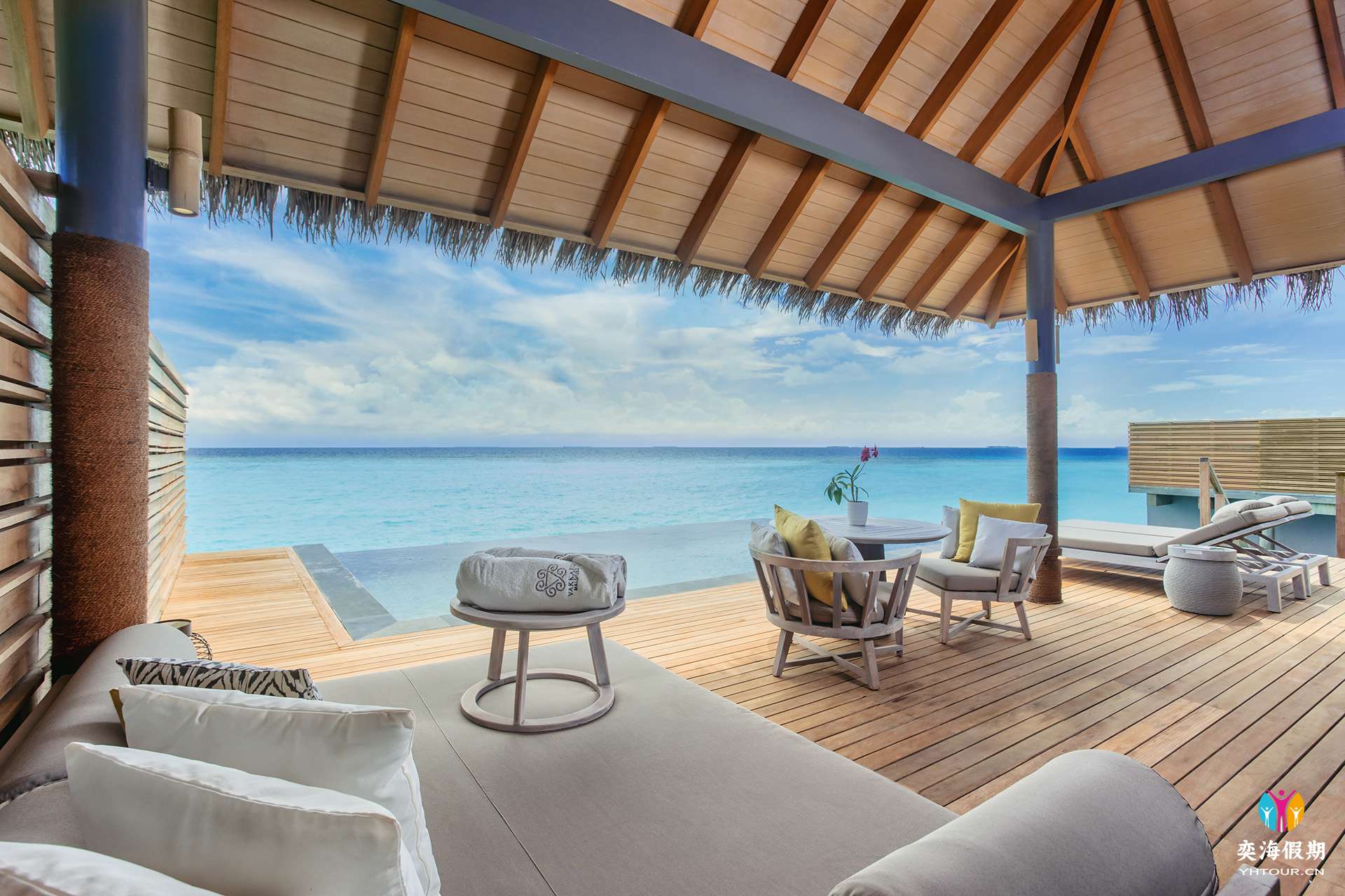 Over Water Family Pool Villa_terrace 1.jpg