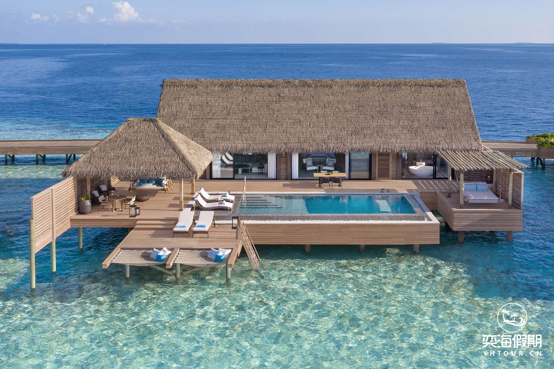 1. King Grand Overwater Villa_Aerial View.jpg