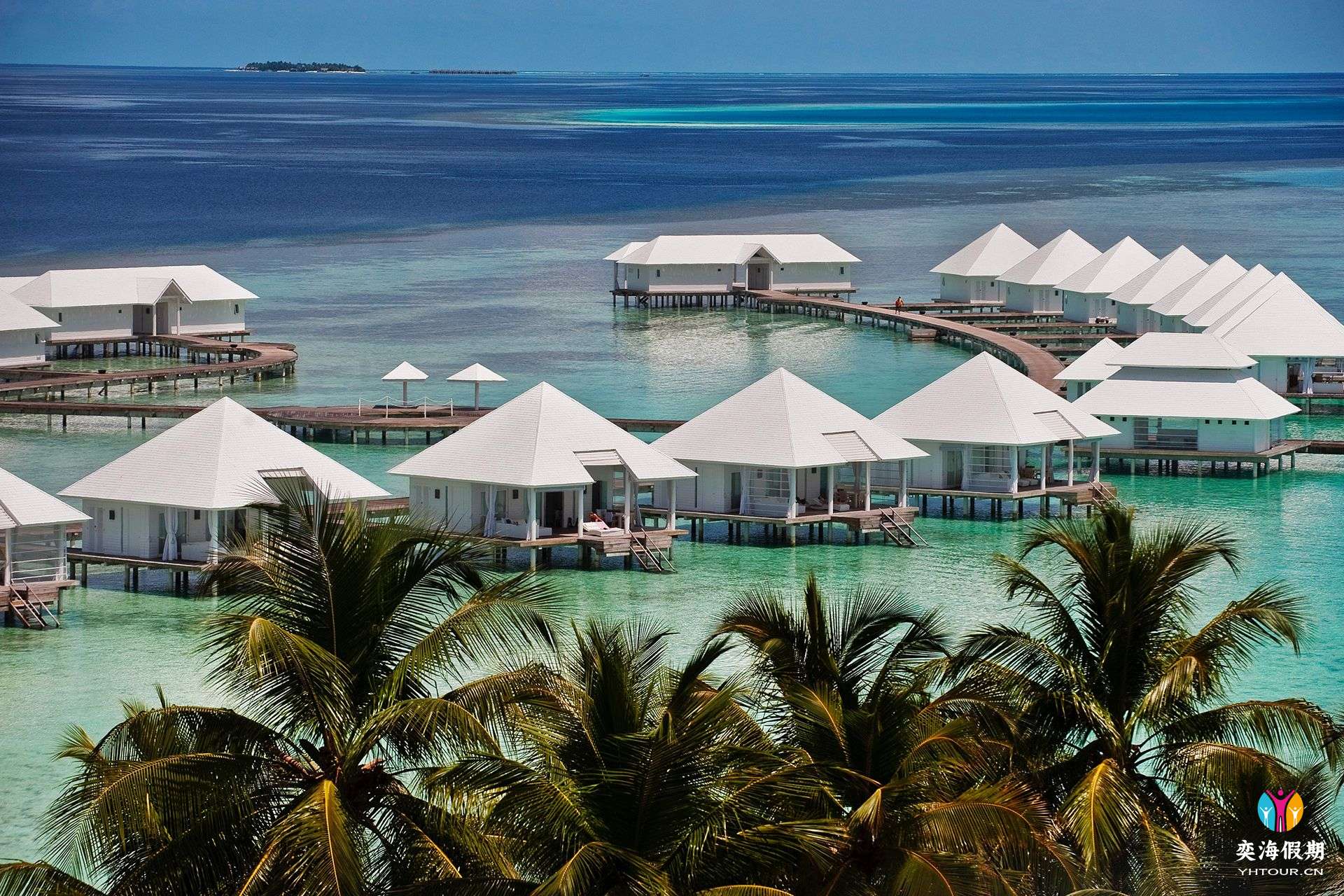 Water Villa (2).jpg