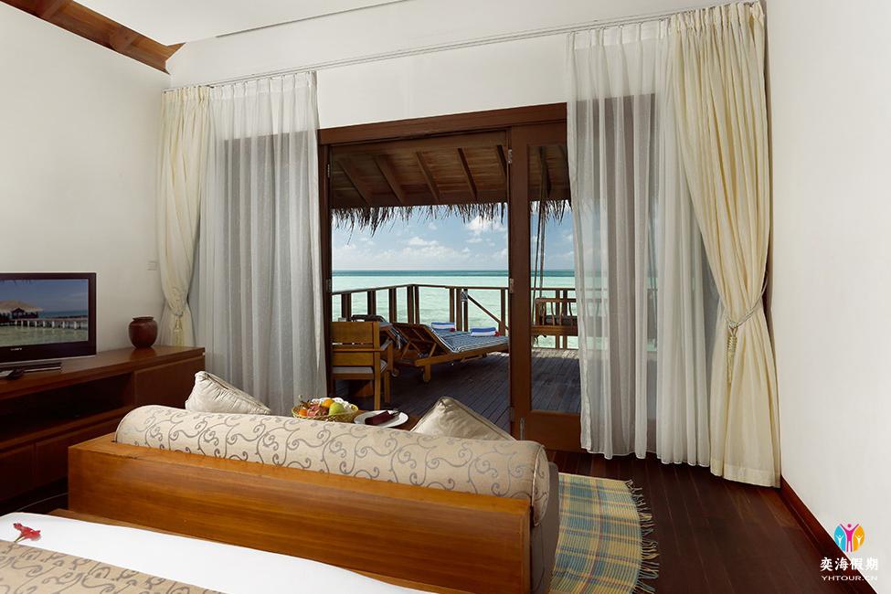 Water Villa2.jpg