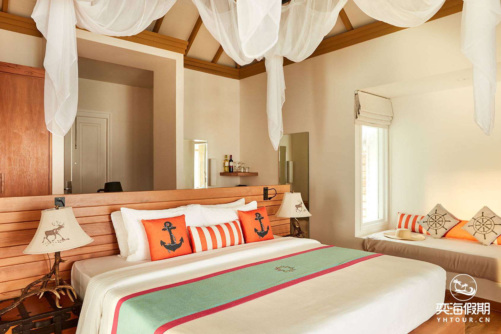iruveli_dolphin_suite_0084.jpg
