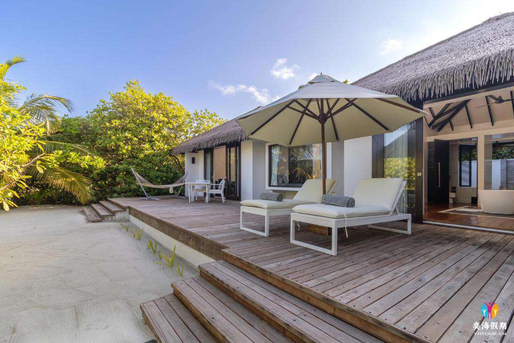 Beach Villa.jpg