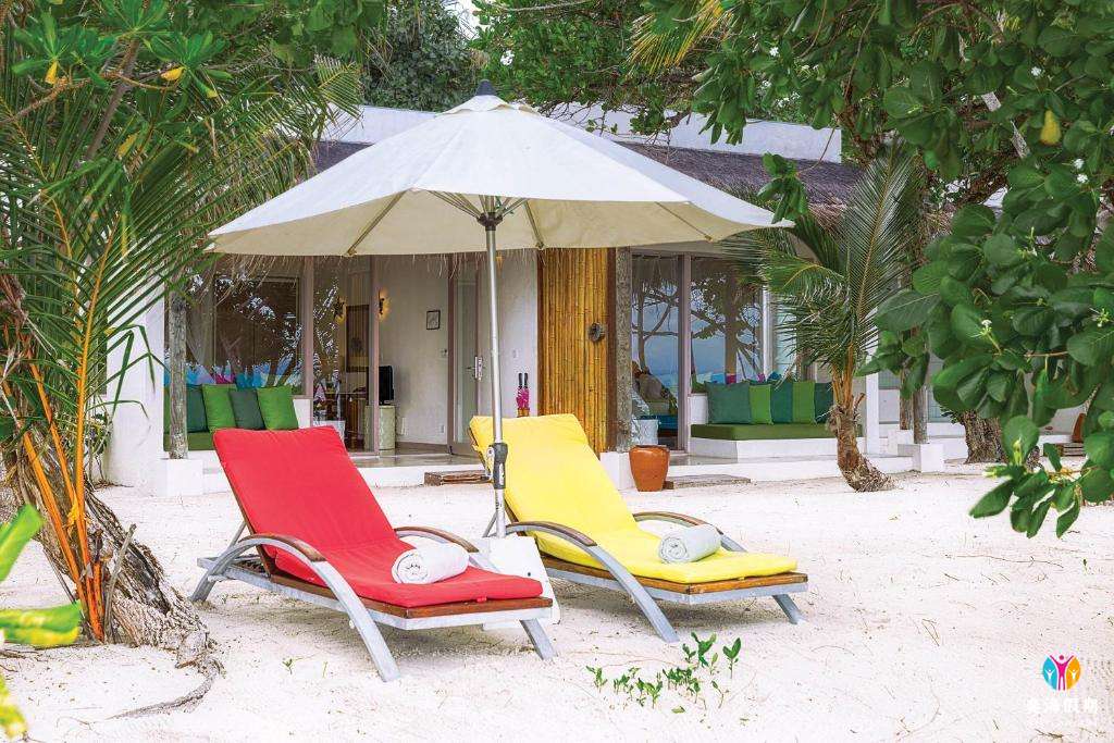 Deluxe Beach Villa.jpg