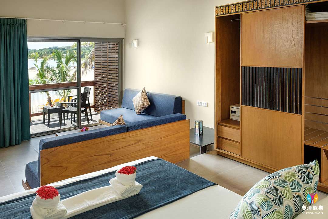 Beachfront Hotel Roomm6.jpg