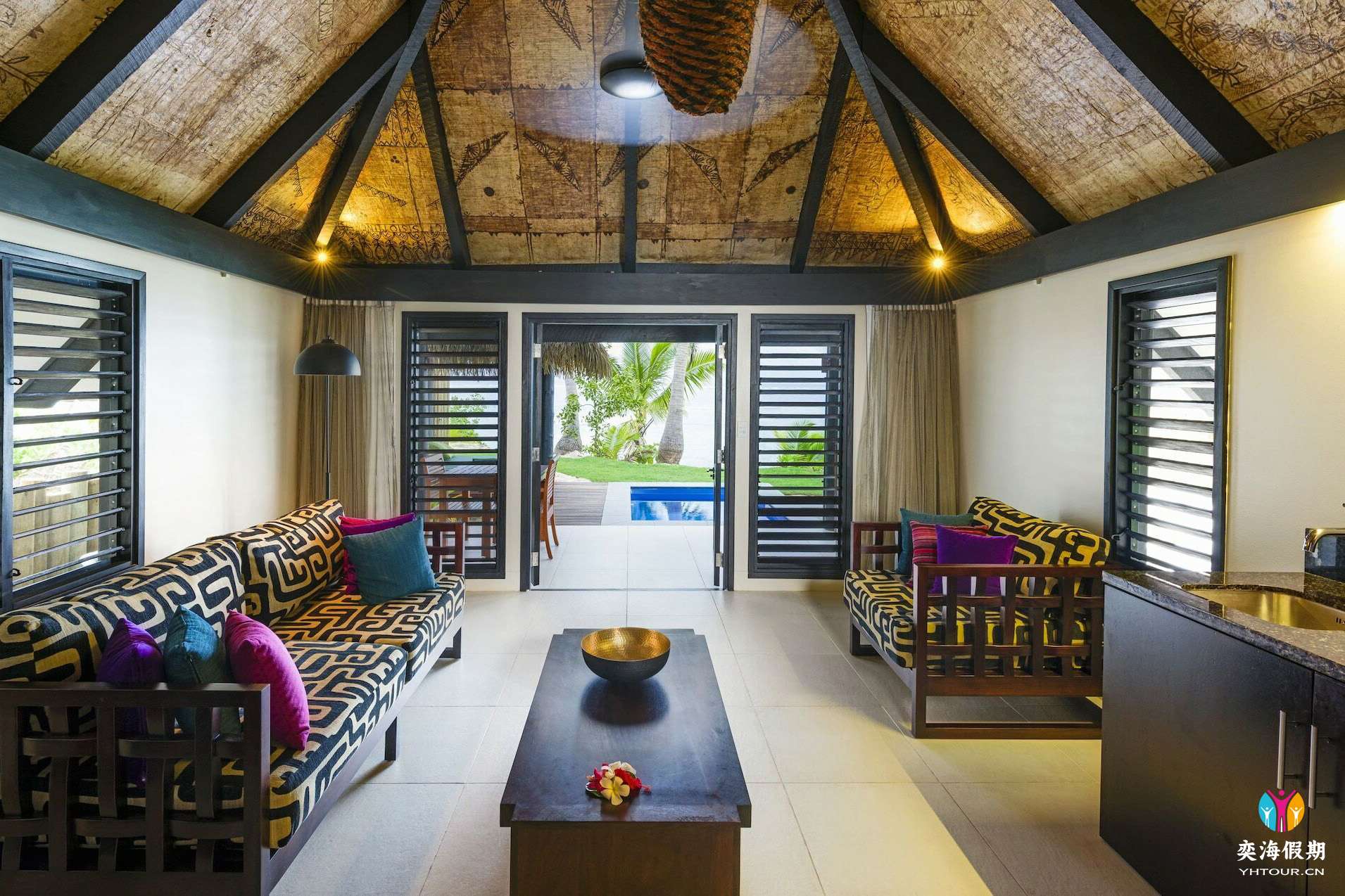 Beach front  Villa9.jpg