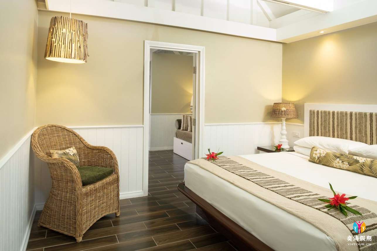 Deluxe Oceanview Bures (2).jpg