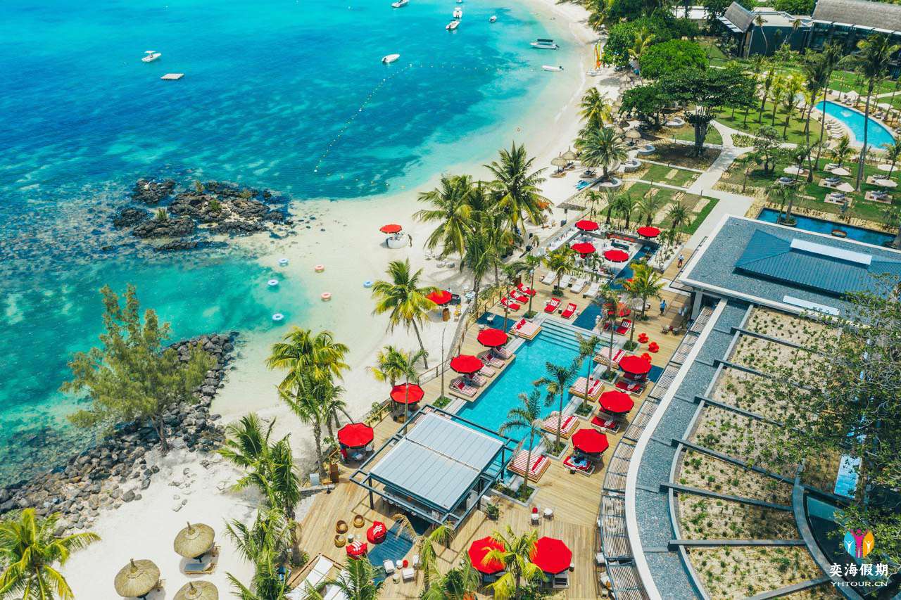 LUX GRAND BAIE.jpg
