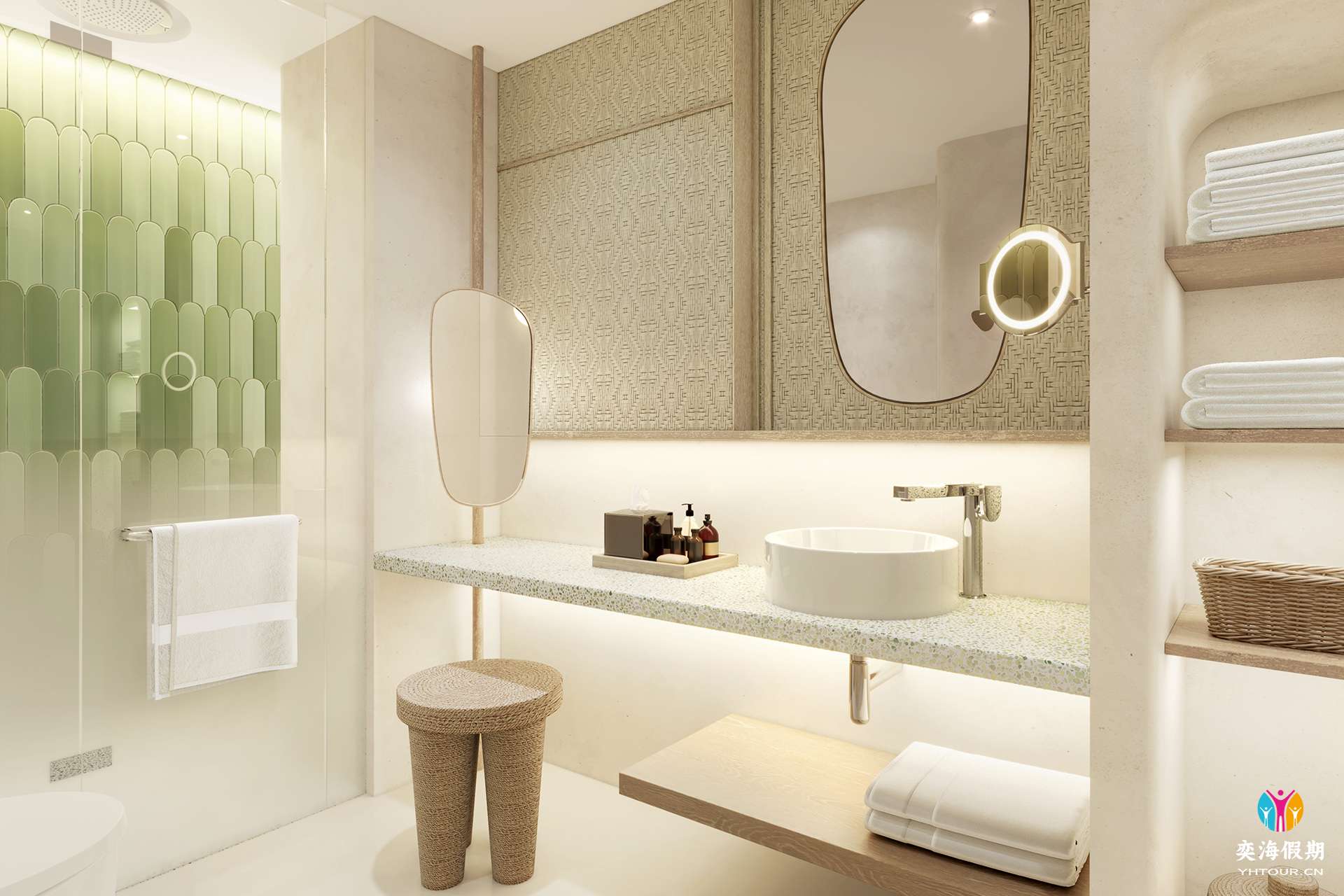 Mirage Panoramic Room with Jacuzzi2.jpg