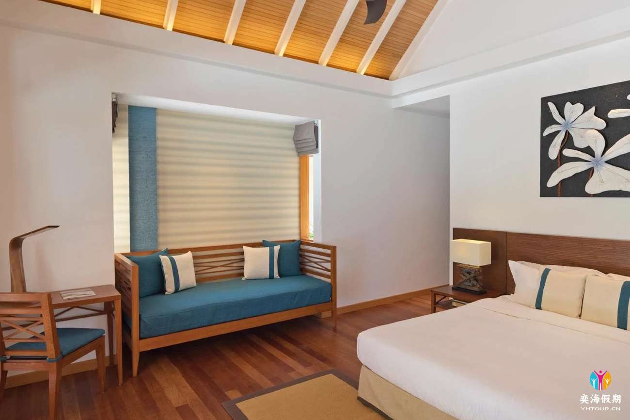 Beachfront Deluxe Bungalow.webp (1).jpg