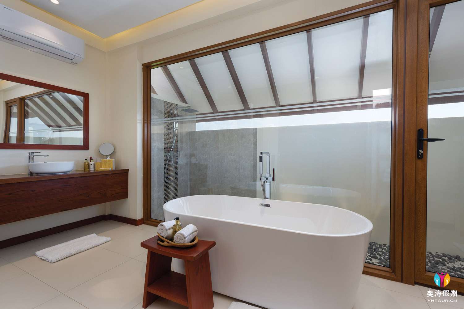 MAJLIS SUITE3.jpg