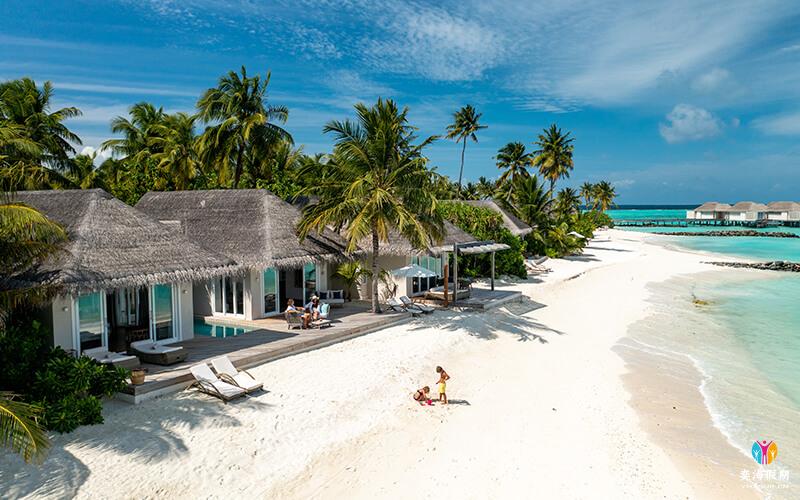 Two-Bedroom Beach Suite with Pool01.jpg
