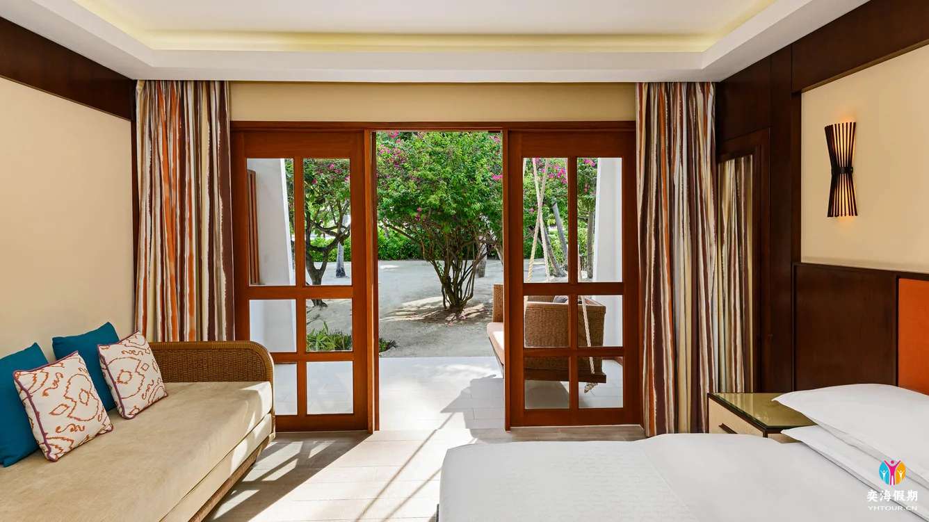 Deluxe Rooms6.jpg