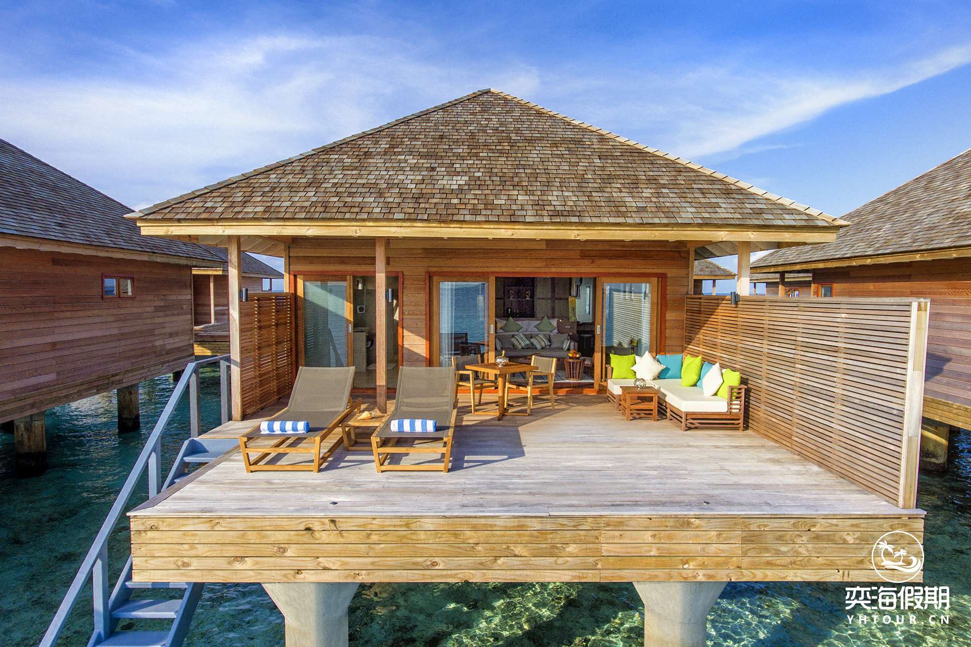 HurawalhiOceanVillaExterior1.jpg