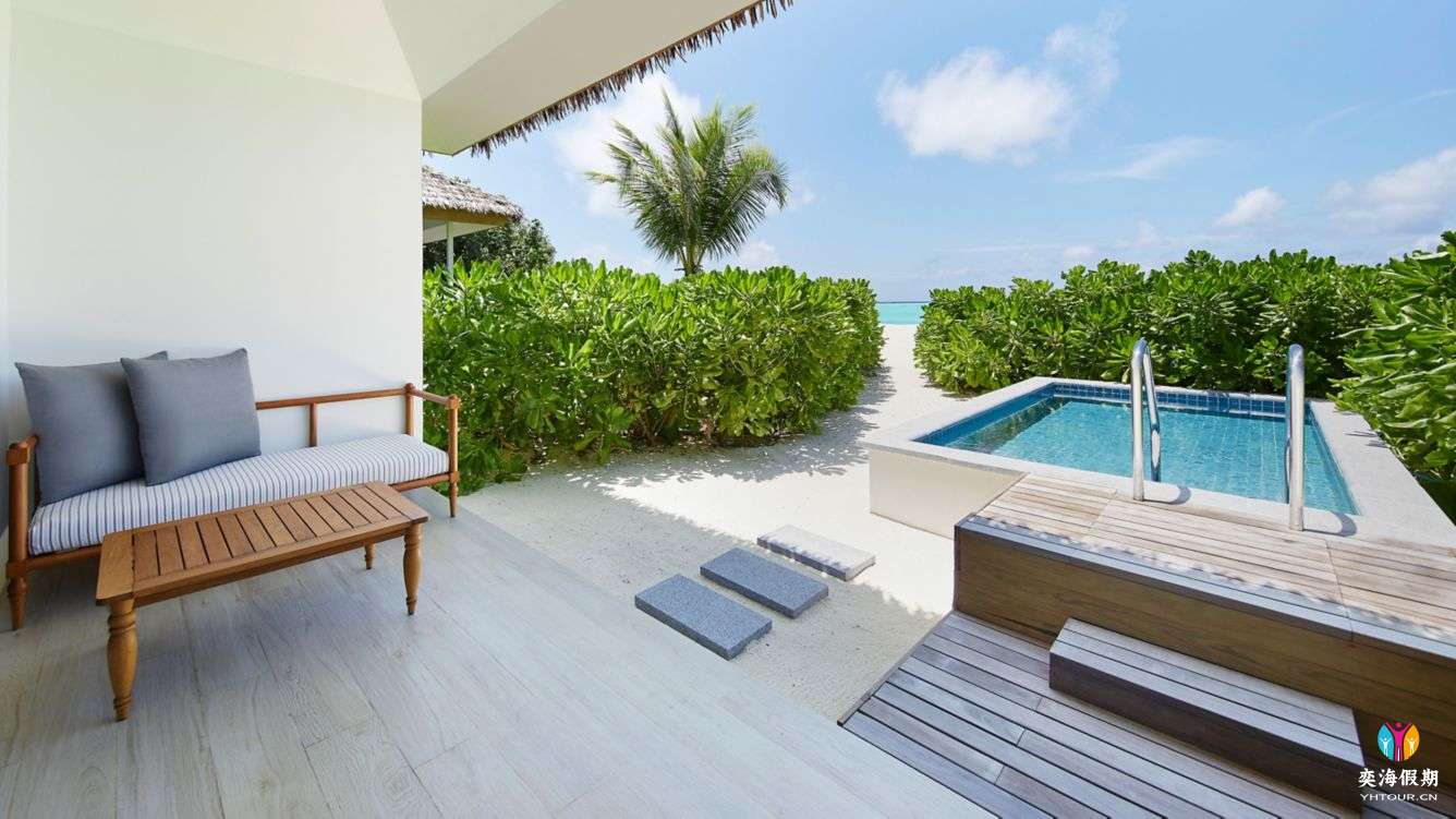 Beach Pool Villa1.jpg