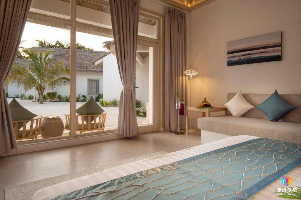Beach Villa (2).jpg