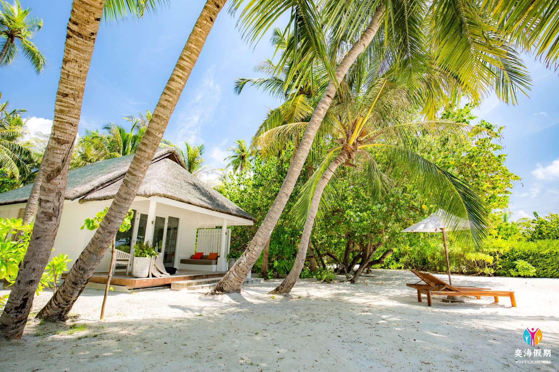 3292_LSAA_BEACH-VILLA_1_1863x1242.jpg