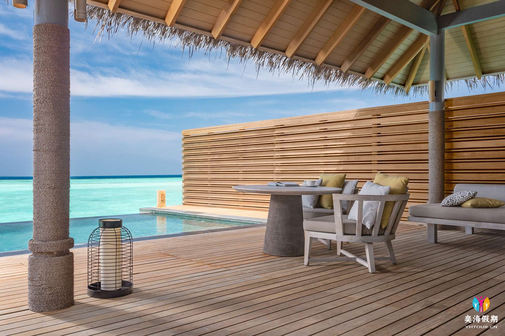 Over Water Pool Villa_terrace 2.jpg