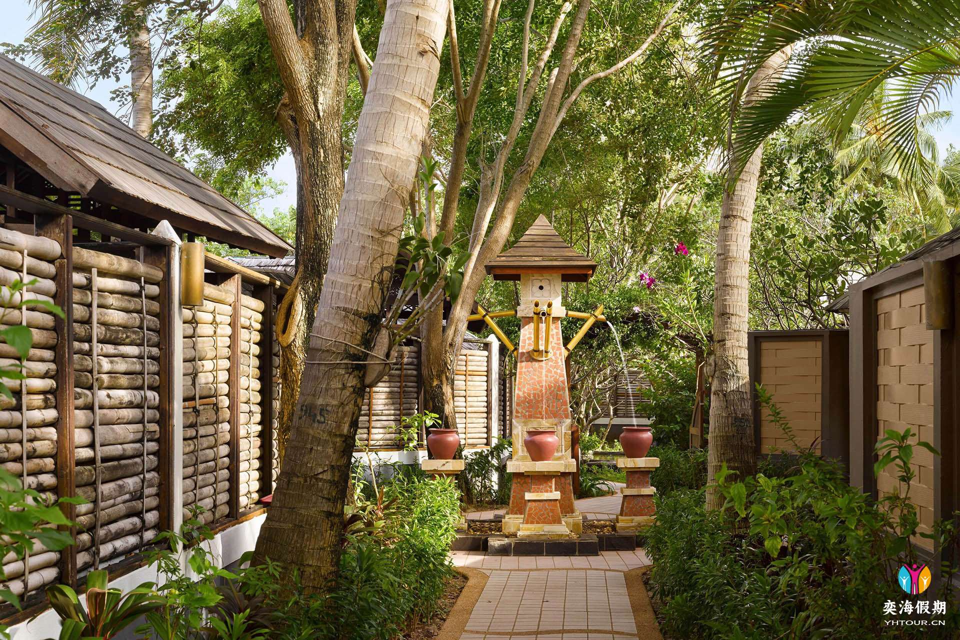 Villa Nautica - Araamu Spa - Pathway - Large.jpg