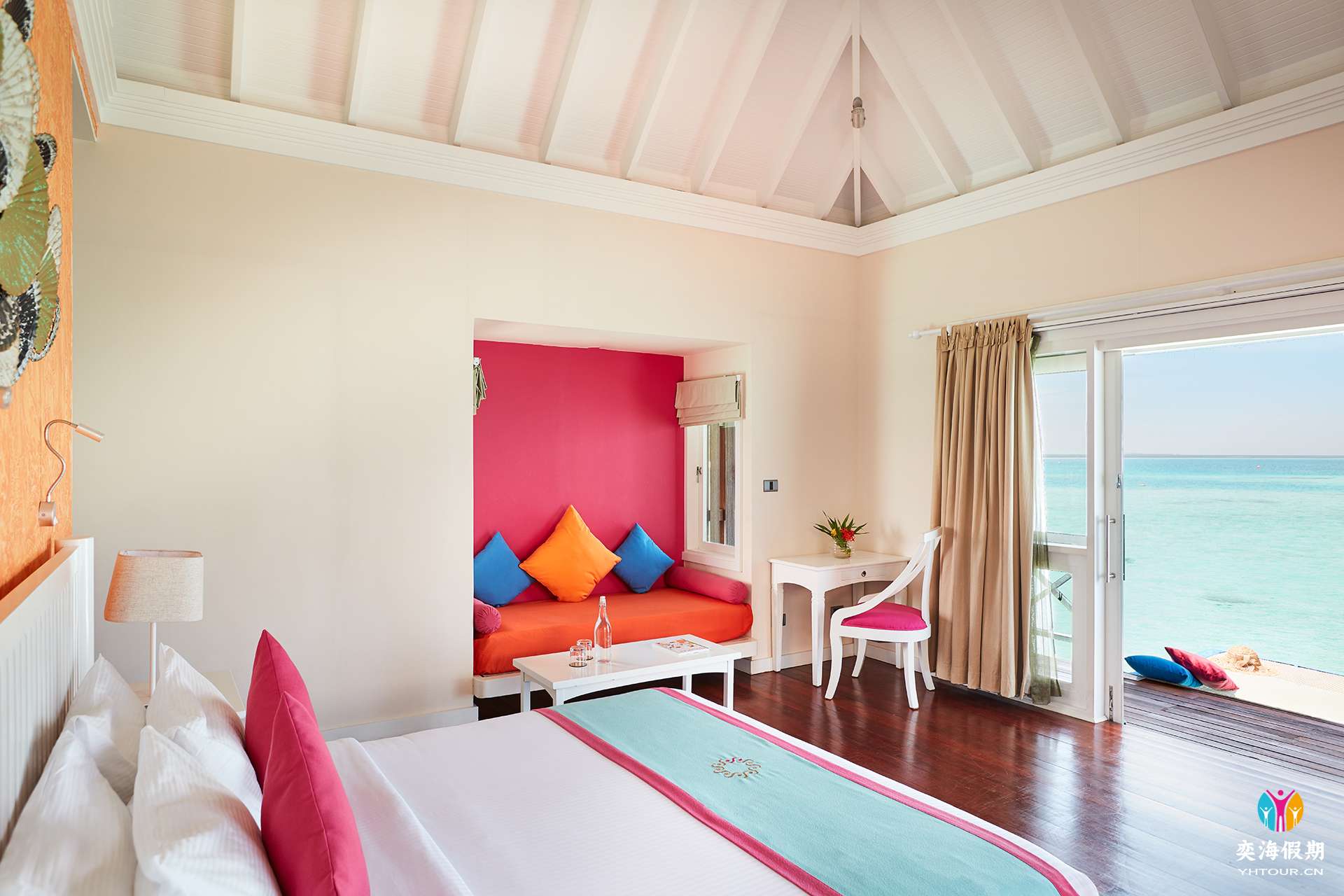 Vilu_Reef_Aqua_Villa_0183.jpg