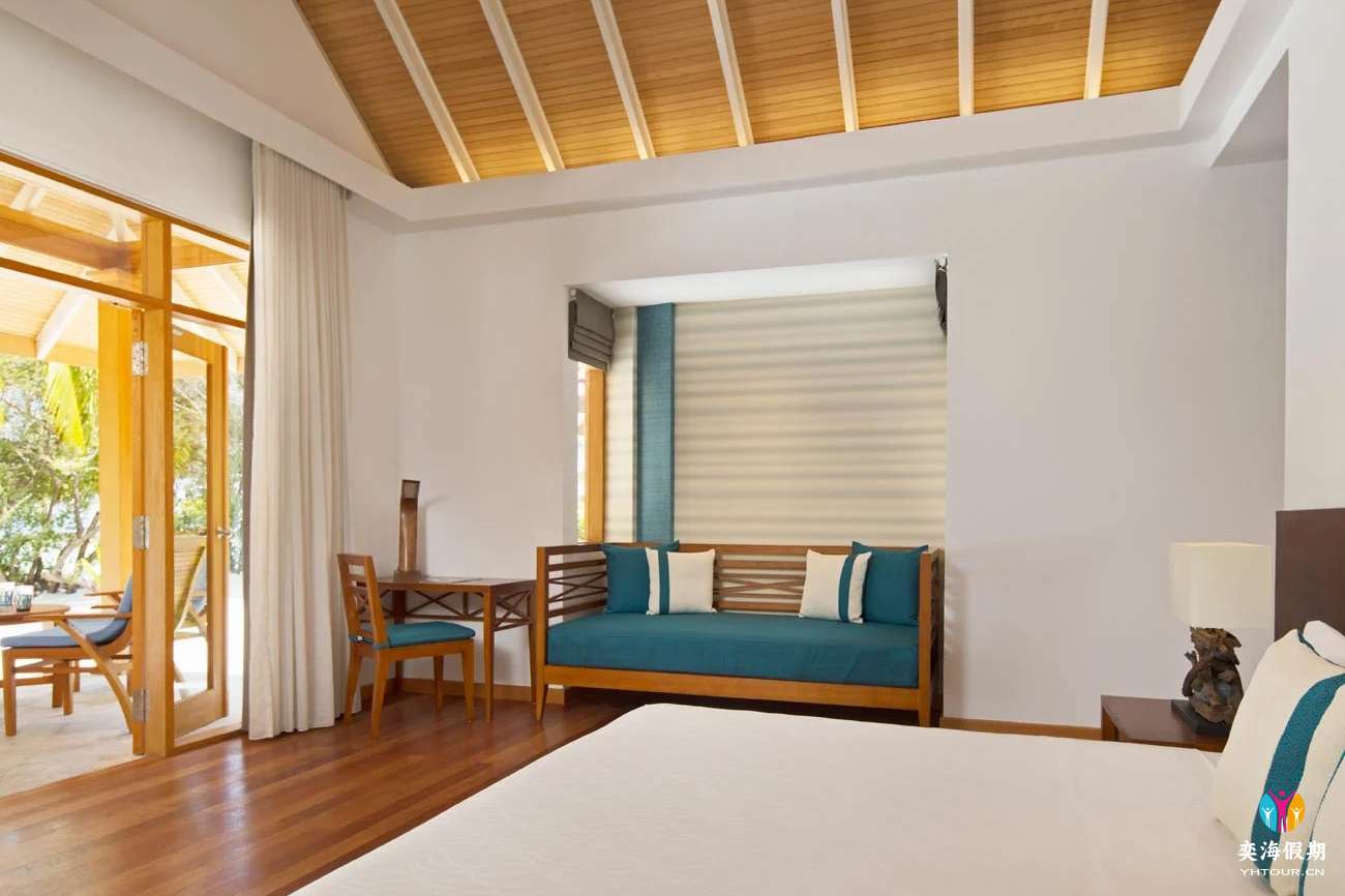 Beachfront Deluxe Bungalow.webp.jpg